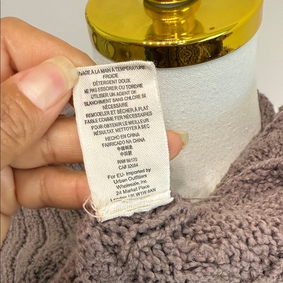 Free People Size XS Easy Cable Brown V-Neck Sweater - Picture 12 of 14